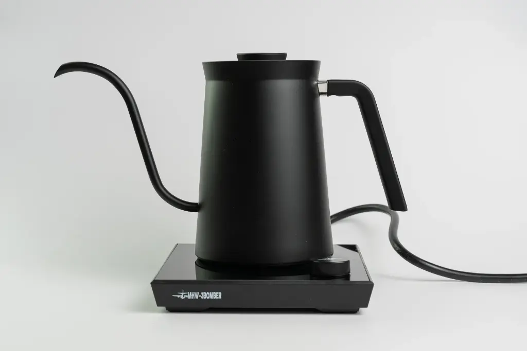MHW-3BOMBER Gooseneck Electric Kettle 600 ml (Black)
